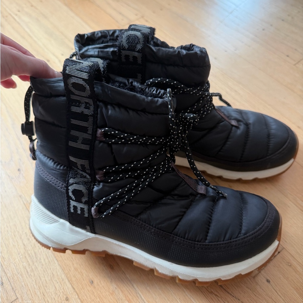 The North Face Black Quilted Boots